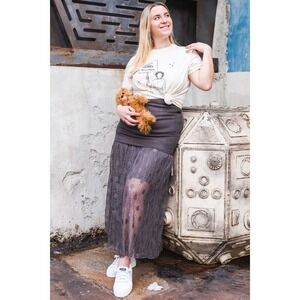 The galaxy grey size small mid skirt